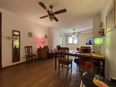 Depto Tipo Casa 4 ambientes con 2 baños