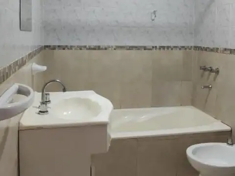 Departamento en Alquiler en Quilmes, $ 600.000