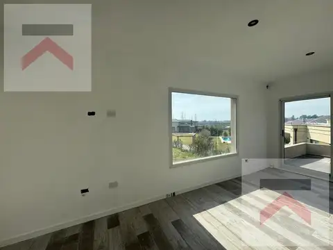 Casa 7 ambientes con 4 baños