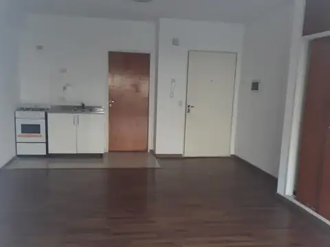 Departamento en Alquiler en Balvanera, $ 450.000