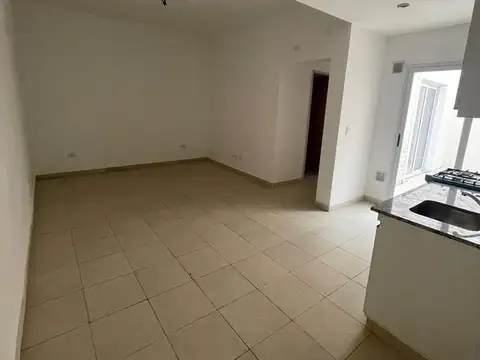 Depto Tipo Casa en Alquiler de 2 ambientes
