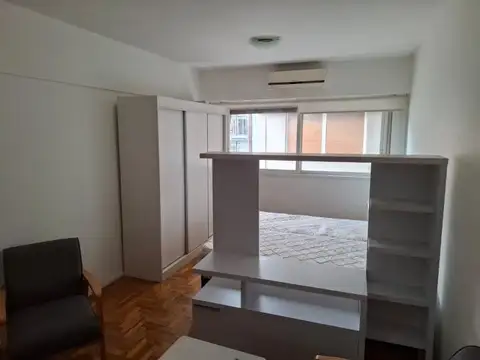 Presidente José Evaristo Uriburu 1000, Piso 6