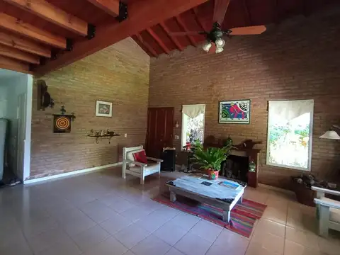 Venta de casa en Barrio Los Alamos