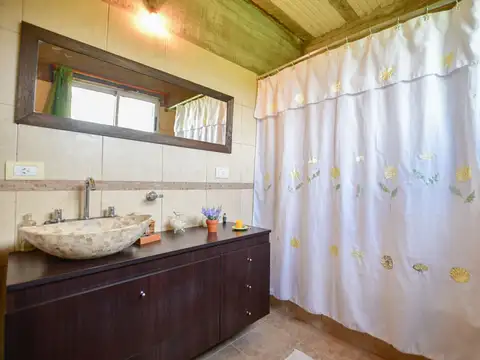 Casa 4 ambientes con 1 baño