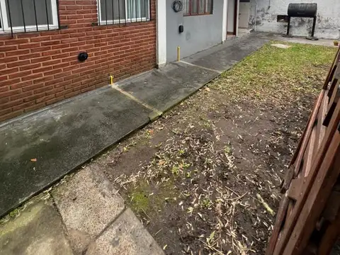 Casa en Alquiler con 1 cochera