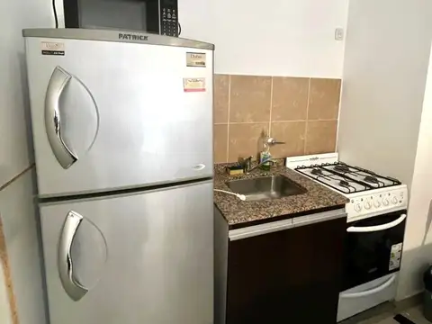 VENTA - MONOAMBIENTE AMOBLADO ZONA CENTRO