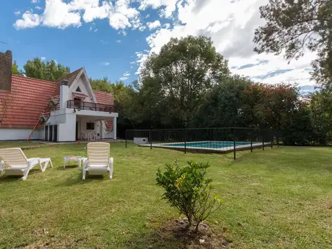 Casa en Alquiler al Oeste