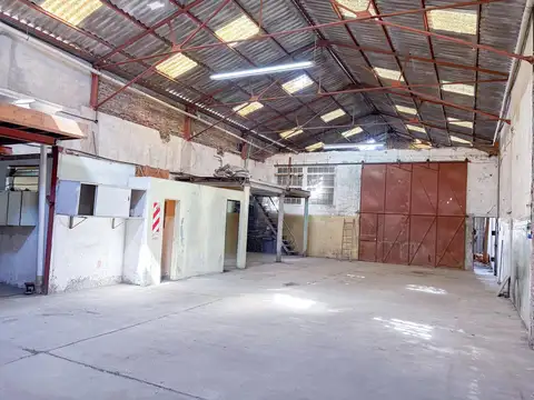 Depósito en Villa Dominico