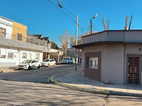 Venta casa 4 ambientes Quilmes