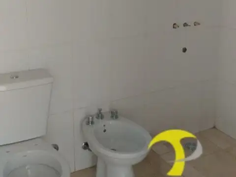 Casa en Alquiler en Villa Ballester, $ 700.000