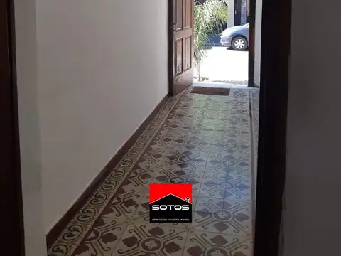 VENTA DE CASA + LOCAL MICRO CENTRO DE LA CIUDAD
