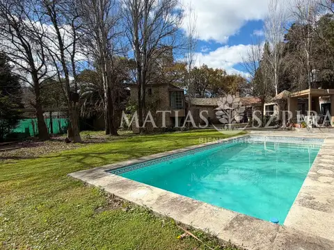 Casa en Venta en Barrio Parque Leloir, USD 455.000