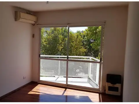 11 De Septiembre 2600, Piso 6