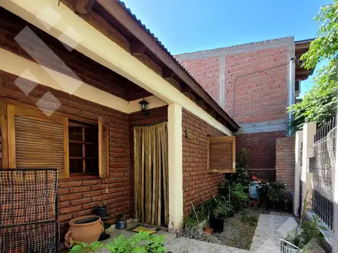 Venta 2 Casas -  BºVilla Ceferino - Neuquén Capital