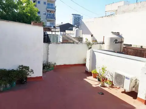 Depto Tipo Casa 2 ambientes con 1 baño
