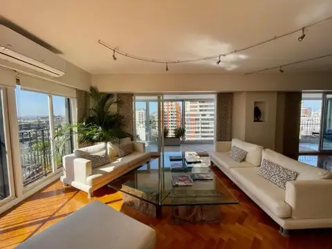 Excelente semipiso en alquiler en Palermo Chico, amoblado y equipado. Cochera. Seguridad