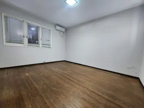 Oficina en Alquiler en Abasto, $ 360.000