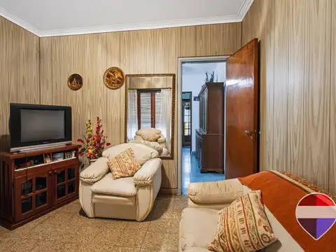 CASA EN VENTA LA PLATA