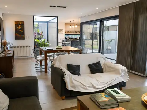 Casa en Venta en Puerto Roldan, USD 307.000