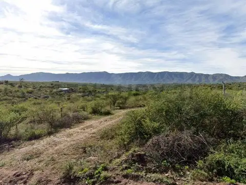 "Terreno en Venta en las Sierras de Córdoba: Oportunidad Única con Vista Panorámica y Cercanía al Rí