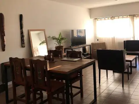 Depto 3 dormitorios,3 baños, cochera y baulera. CENTRICO