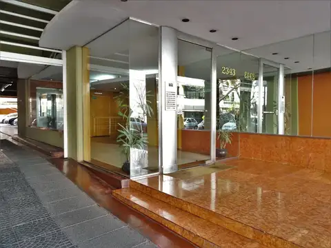 Excelente y muy amplio Monoambiente cerca subte