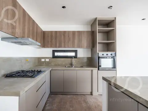 Venta Casa San Sebastián Área 13