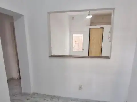 Depto Tipo Casa en Alquiler de 2 dormitorios