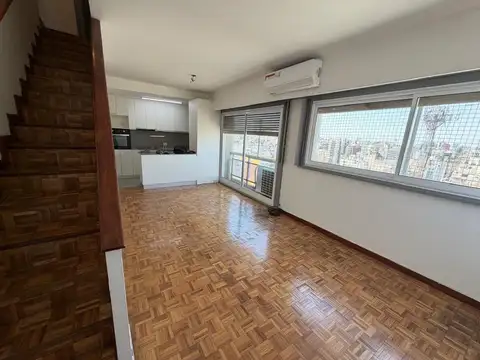 Avenida Hipólito Yrigoyen 2600