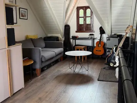 IMPECABLE Y HERMOSO TRIPLEX DE 4 AMB