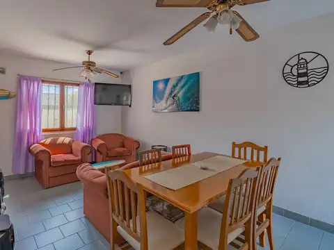Casa 3 ambientes con 1 baño