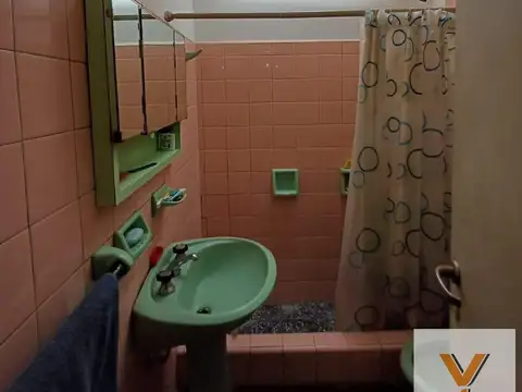 Casa en venta - 3 Dormitorios 1 Baño - Quilmes