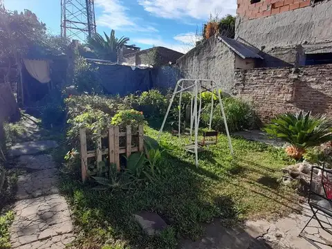 Propiedad multifamiliar en Villa Ballester