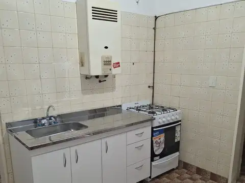 Alquiler PH 2 ambientes SIN EXPENSAS en Villa Lugano.  Excelente !