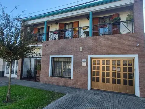 VENTA CASA EN AV. CARLOS CASADO 4 DORMITORIOS
