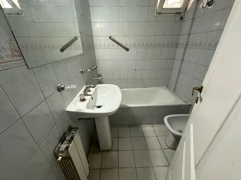 Departamento en Alquiler con 1 cocheras