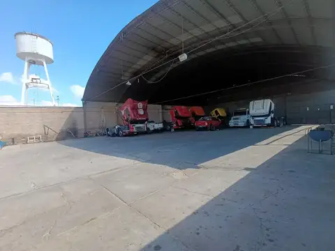 Galpón en Venta en Luzuriaga, Maipú