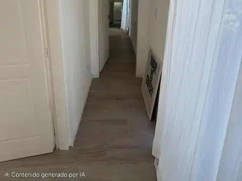 Casa 4 ambientes con 2 baños