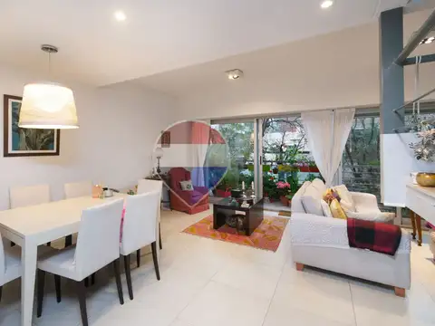Depto Tipo Casa en Venta con 1 cocheras