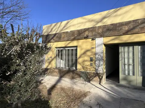 VENTA CASA 2 DORMITORIOS ZONA SUR ROSARIO