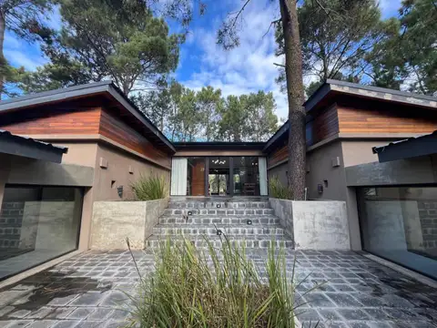 Alquiler casa Carilo  Zona Golf para 10 personas