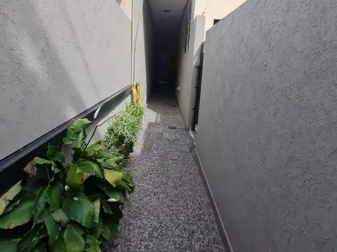 Uruguay 1500, Piso 1