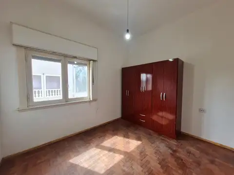 P.H. 3 AMB FRENTE, EN PLANTA ALTA   SIN EXPENSAS  