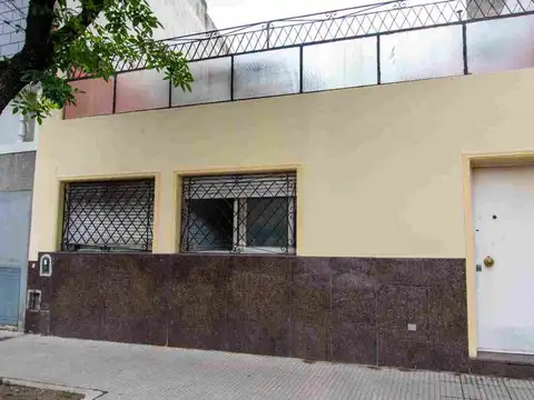 VENTA CASA PARQUE AVELLANEDA TERRAZA PATIO  