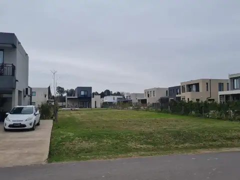 HERMOSO LOTE "ESCRITURADO"
