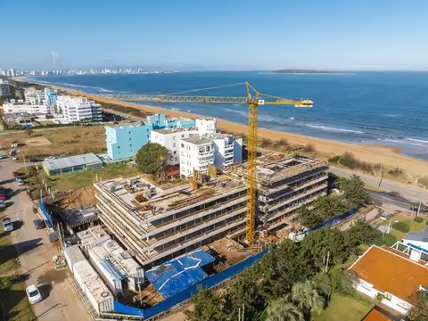 APARTAMENTO EN VENTA 3 DORMITORIOS AMPLIA TERRAZA.
