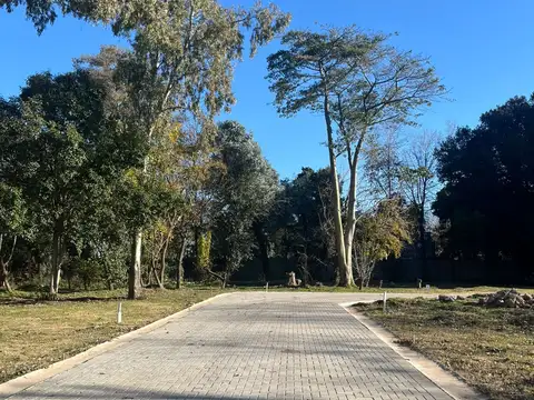 Lote en BARRIO cerrado LOS PINOS 3 - BARRIO YEI PORA
