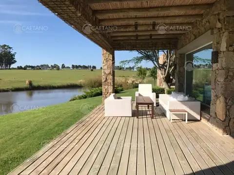 Casa en Alquiler Temporal en Manantiales, USD 34.500