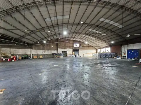 (RESERVADO) Deposito industrial en venta y alquiler en Avellaneda con ubicación estratégica