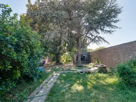 VENTA DE CASA DE 3 DORMITORIOS Y 600 MTS DE JARDIN